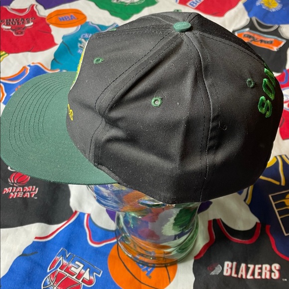 Vintage NBA Seattle SuperSonics SnapBack Hat - Picture 3 of 6